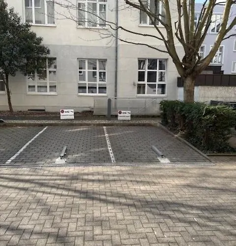 Aparthotel Studiohouse Frankfurt 4*